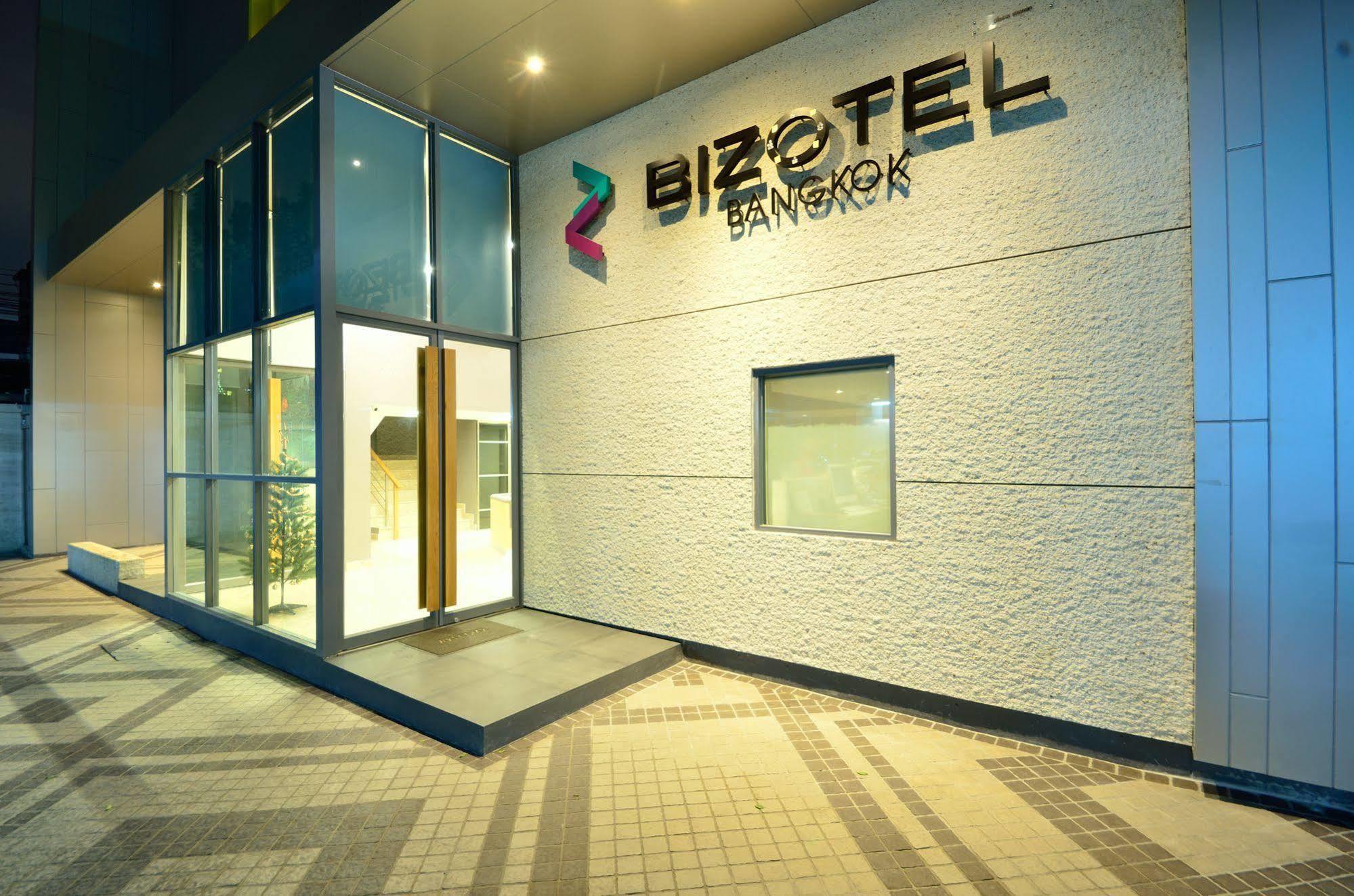 Bizotel Premier Hotel & Residence Bangkok Exterior photo